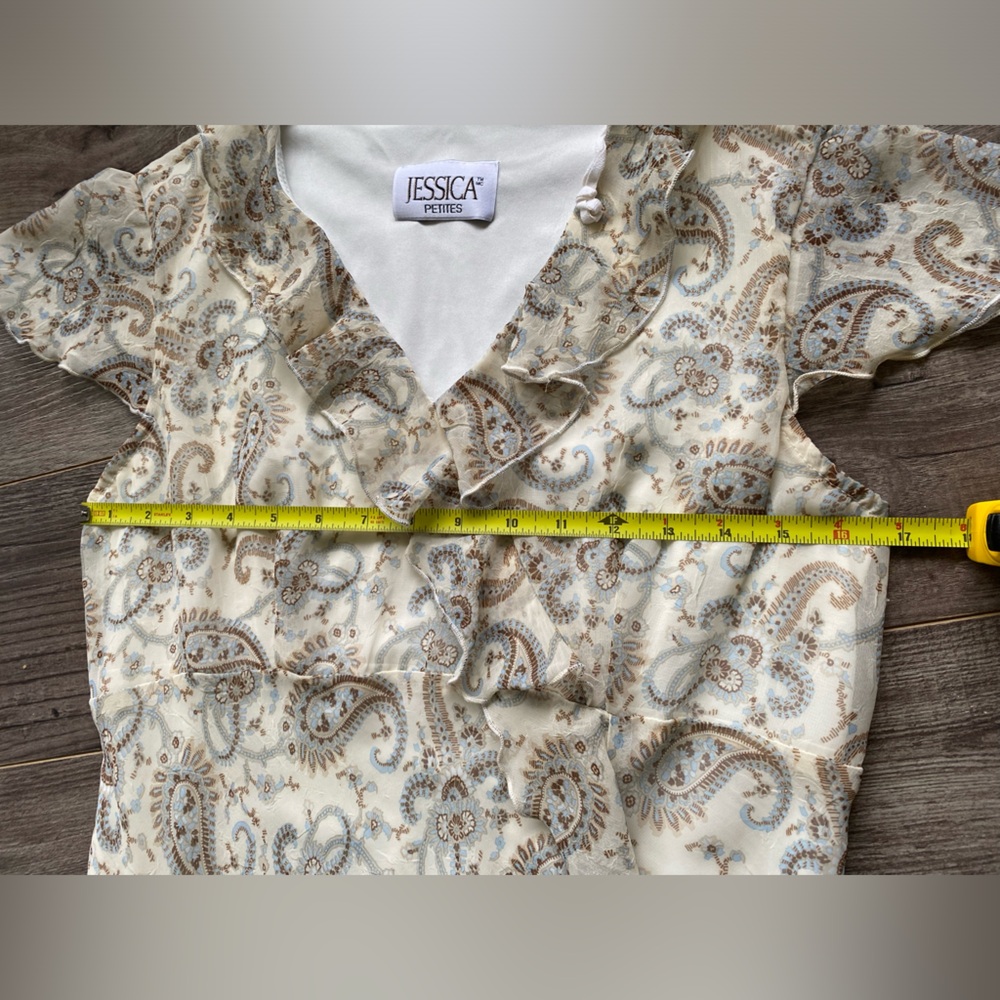 Vintage Jessica patterned cream colour Ruffled midi dress with v neck cap sleeve - Picture 10 of 11